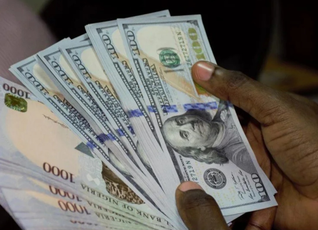 Naira Bounces Back, Gains 10% At Parallel Market As EFCC Fights Speculators