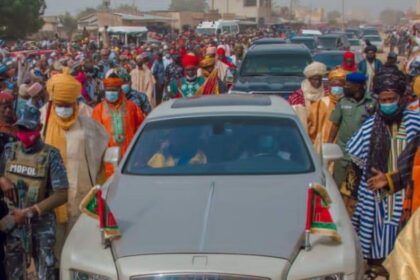 PHOTOS: Dethroned Kano Emir Aminu Bayero Makes First Official Outing Since Emirship Tussle