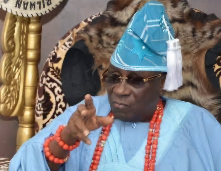 Oba of Lagos Riliwanu Akiolu